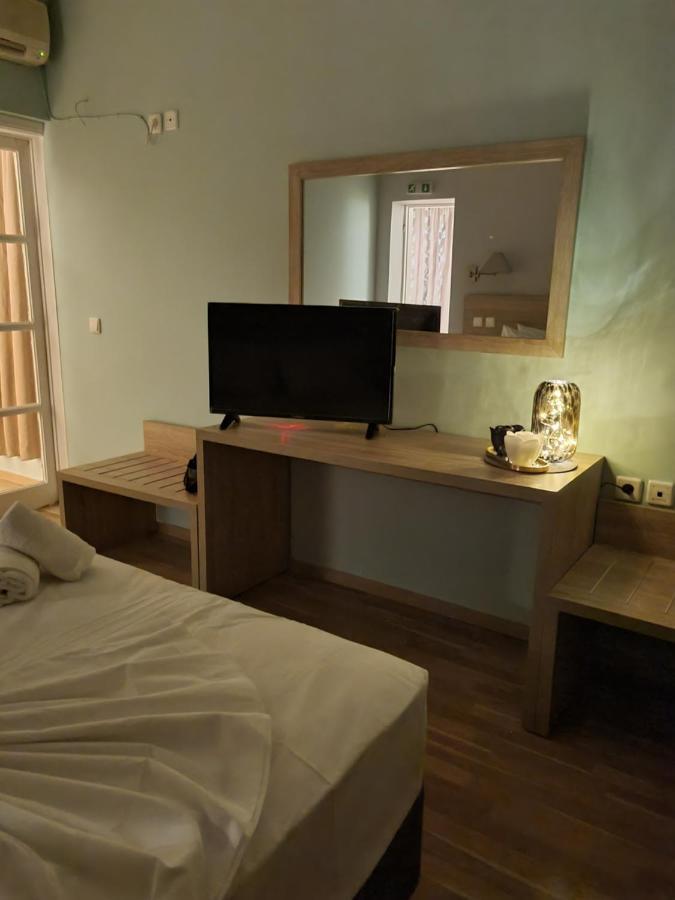 Serenity Coast Bungalows & Suites Neratza Екстер'єр фото